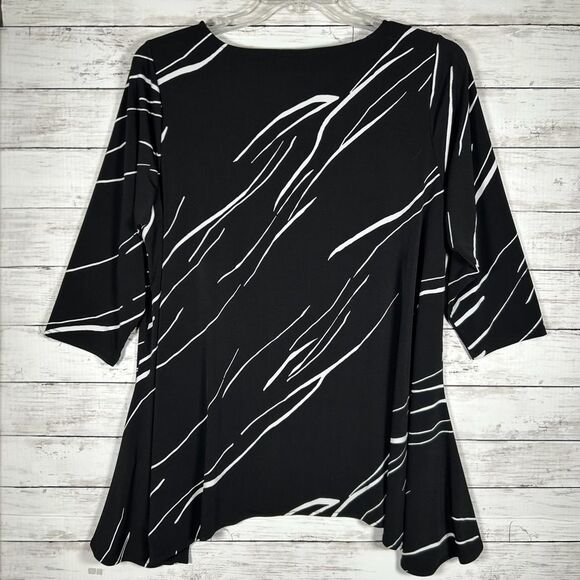 Alfani Black White Linear Swing Travel Easy-Care Top 1X - Picture 3 of 7